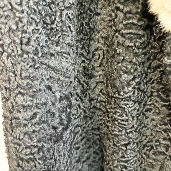 💎🥈 VINTAGE 60’s BALUT’s Furs Persian black lamb fur and beige mink collar - Picture 9 of 15